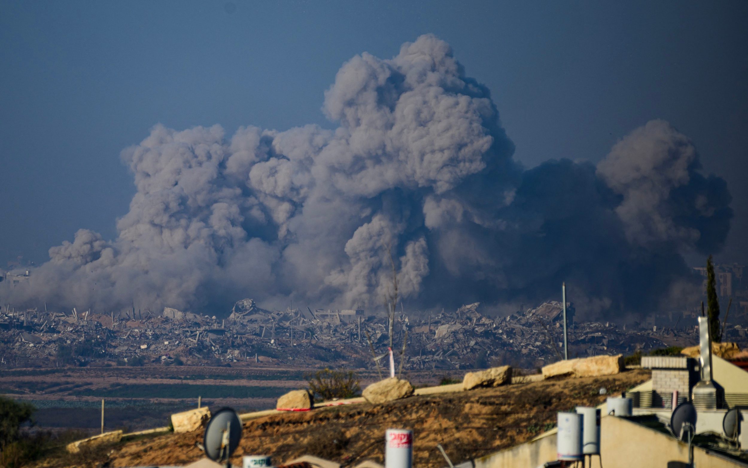 Israele minaccia Hamas: "L'aspetta la madre di tutte le sconfitte"