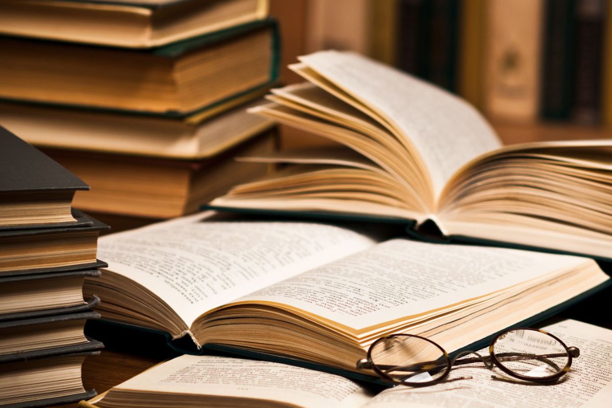 editoria Scrittori in allarme per l’IA: più della metà teme di essere sostituita nella narrativa