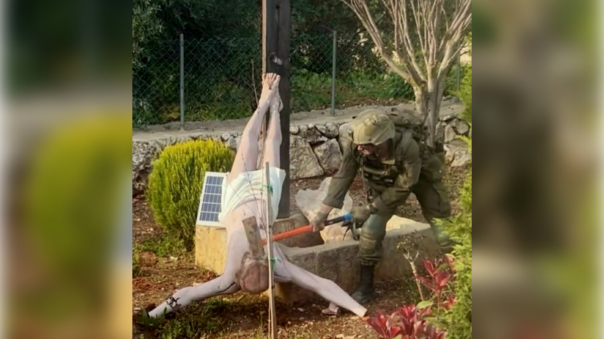 Statua di Cristo colpita in Libano: l’Idf riconosce lo scatto e condanna il soldato
