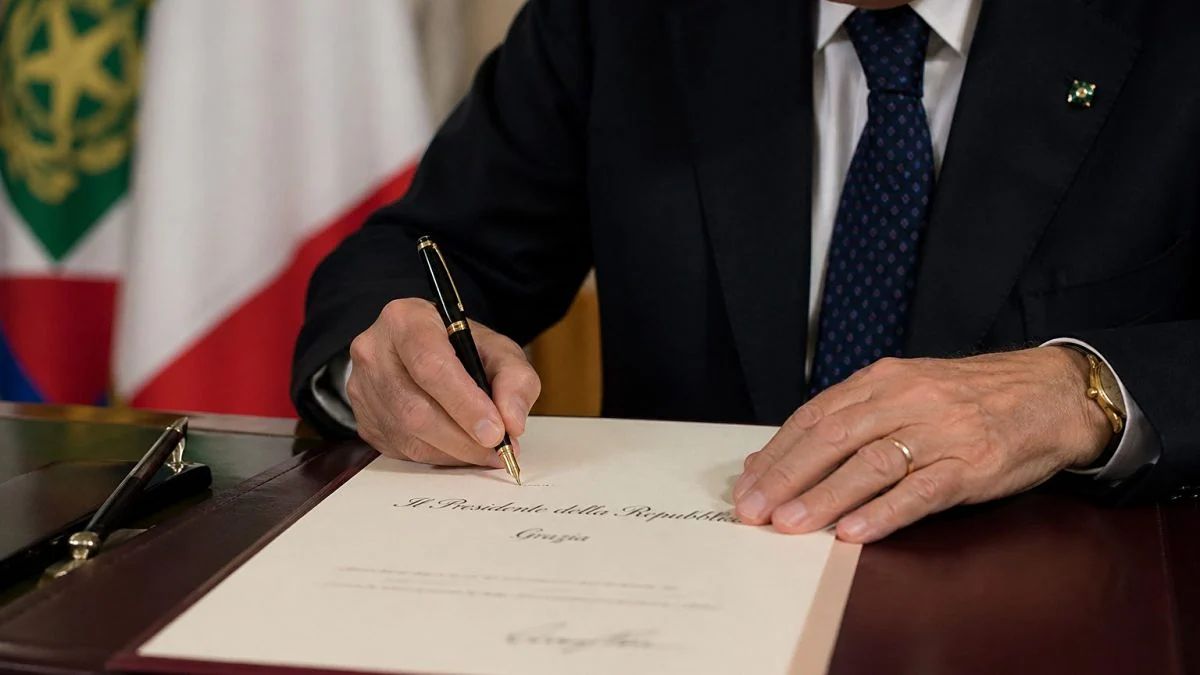 Roggero, il Colle e la firma che nessun ministro può dare